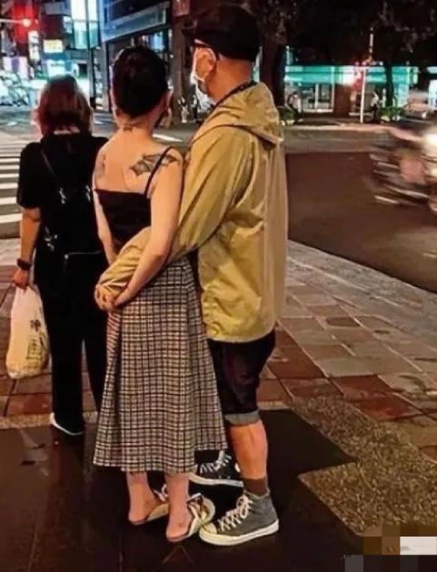 大变样跟汪小菲结婚才是真正的幸福吧！AG真人国际游戏大S两段婚姻穿搭风格