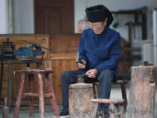 国家级非遗传承人杨正贵老师AG真人试玩平台缅怀黄平县(图3)