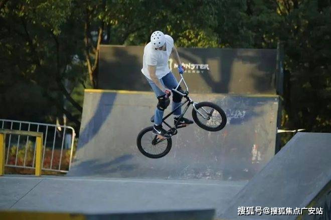 - 环境 价格地址楼盘详情配套电话交房时间配套电话交房时间AG真人国际建发海宸 (售楼处) 首页 -建发海宸销售中心(图1) - 环境 价格地址楼盘详情配套电话交房时间配套电话交房时间AG真人国际建发海宸 (售楼处) 首页 -建发海宸销售中心(图1)