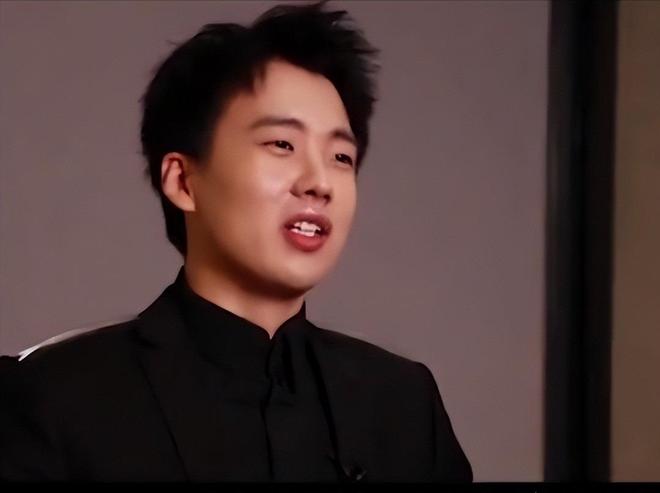 岁郭汾阳目测200斤戴银色耳环很抢镜AG真人网页郭德纲带妻儿澳洲度假10(图16)